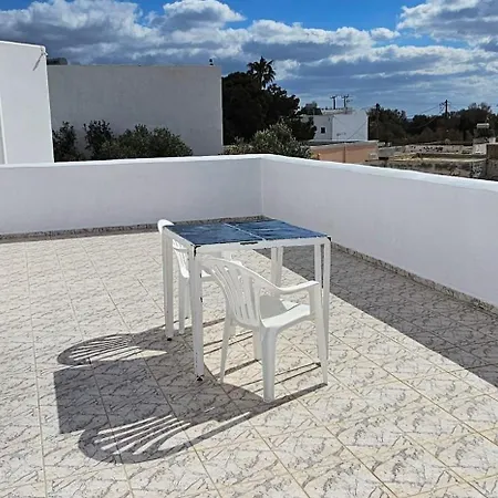 Pleasure Black Santorini 3*