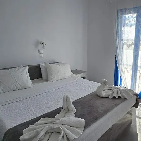 Pleasure Black Santorini Hotel Perissa (Santorini)