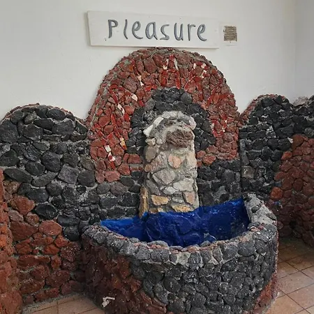 Pleasure Black Santorini