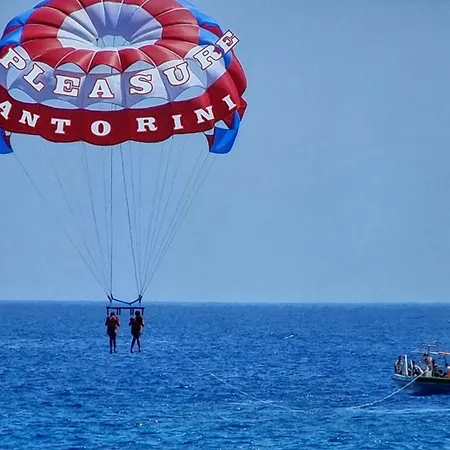 Pleasure Black Santorini מלון פריסה