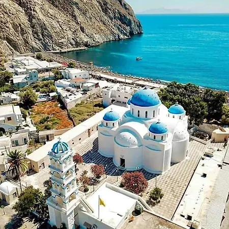 Pleasure Black Santorini מלון 3*