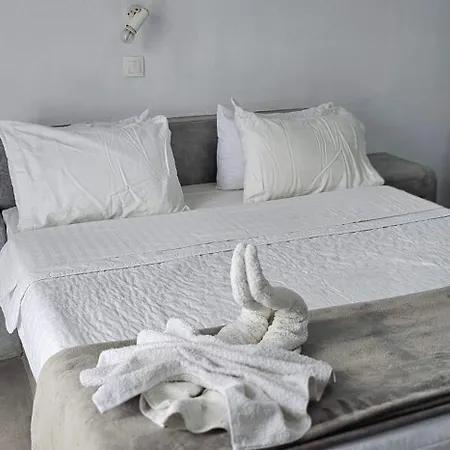 Pleasure Black Santorini 3* פריסה