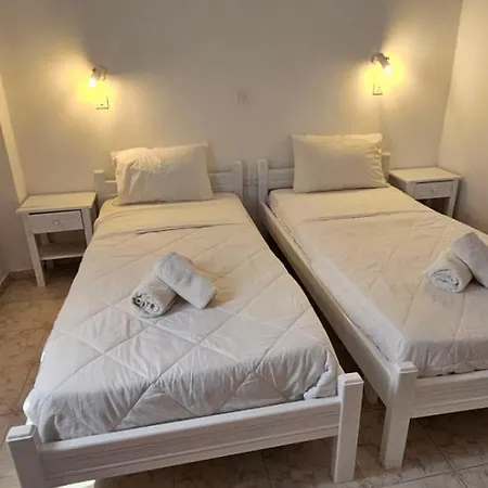 Pleasure Black Santorini Hotel 3*